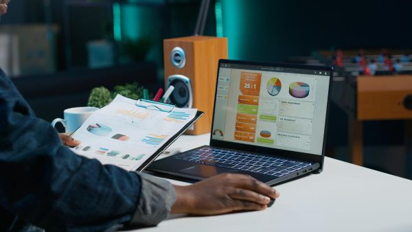 Améliorez votre gestion de trésorerie grâce à dimo software