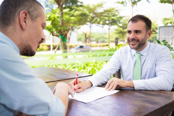 Guide complet sur l'assurance décennale pour paysagistes